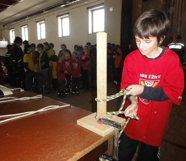 Uzlování 2012