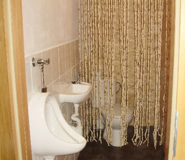 Stavba šatny