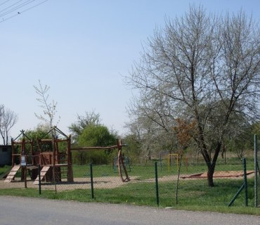 Obec Netřeba