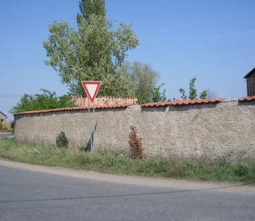 Obec Netřeba