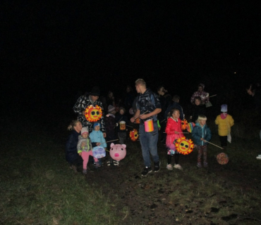Lampionový průvod Netřebou
