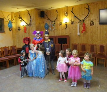 Mikulášsko - vánoční karneval v Netřebě